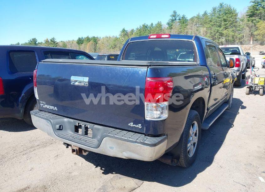 Photo 4 of 2010 Toyota Tundra SR5 5.7L V8 (VIN 5TFDY5F13AX114493)