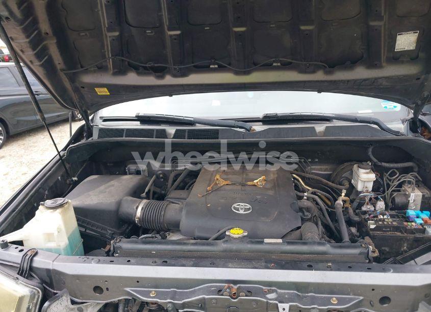 Photo 10 of 2011 Toyota Tundra GRADE 5.7L V8 (VIN 5TFDY5F13BX200212)