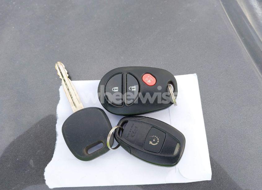 Photo 11 of 2011 Toyota Tundra GRADE 5.7L V8 (VIN 5TFDY5F13BX200212)