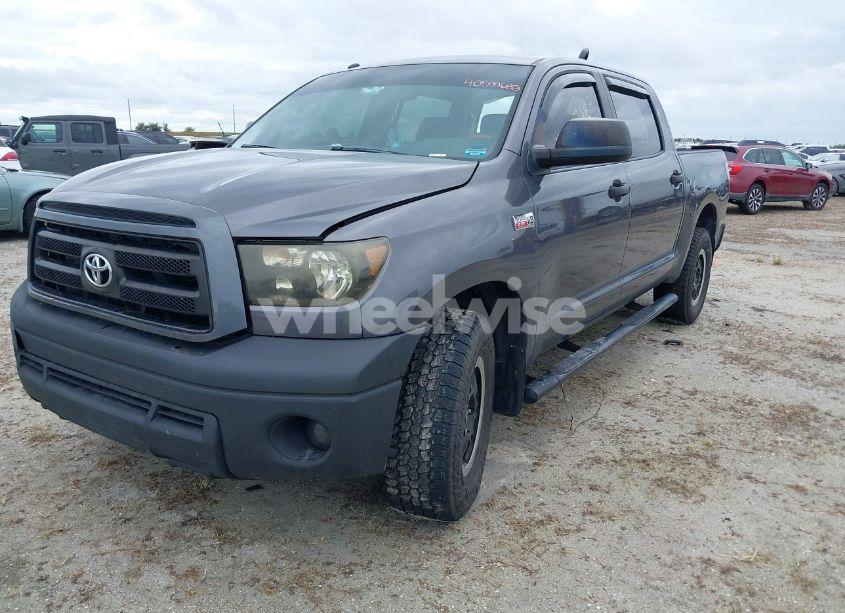 Photo 2 of 2011 Toyota Tundra GRADE 5.7L V8 (VIN 5TFDY5F13BX200212)