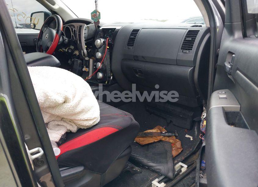 Photo 5 of 2011 Toyota Tundra GRADE 5.7L V8 (VIN 5TFDY5F13BX200212)