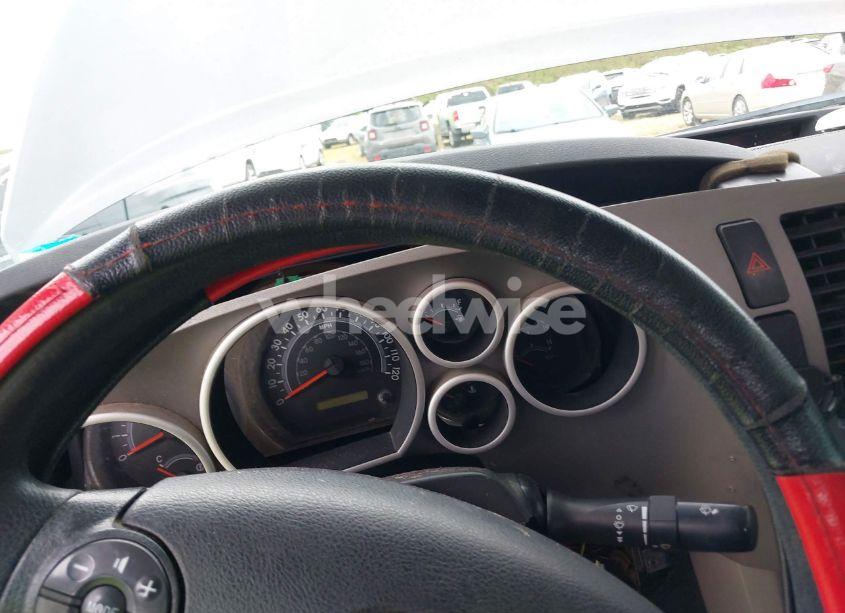 Photo 7 of 2011 Toyota Tundra GRADE 5.7L V8 (VIN 5TFDY5F13BX200212)