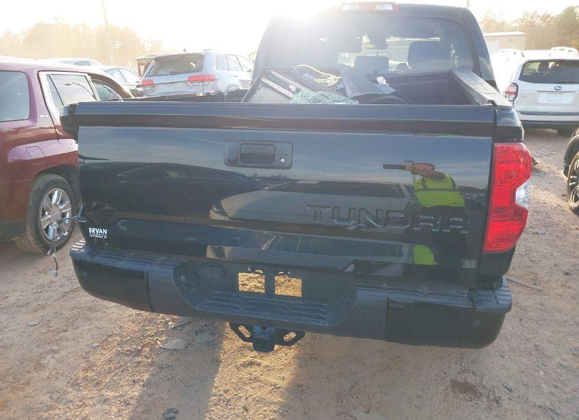 Photo 17 of 2016 Toyota Tundra SR5 5.7L V8 (VIN 5TFDY5F13GX524865)