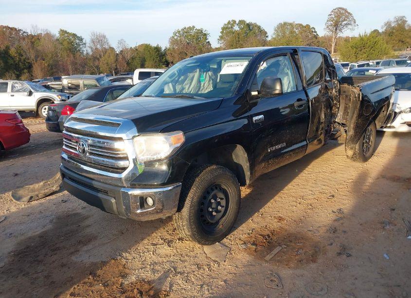 Photo 2 of 2016 Toyota Tundra SR5 5.7L V8 (VIN 5TFDY5F13GX524865)