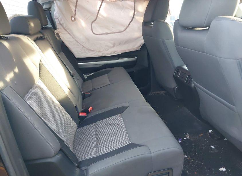 Photo 8 of 2016 Toyota Tundra SR5 5.7L V8 (VIN 5TFDY5F13GX524865)