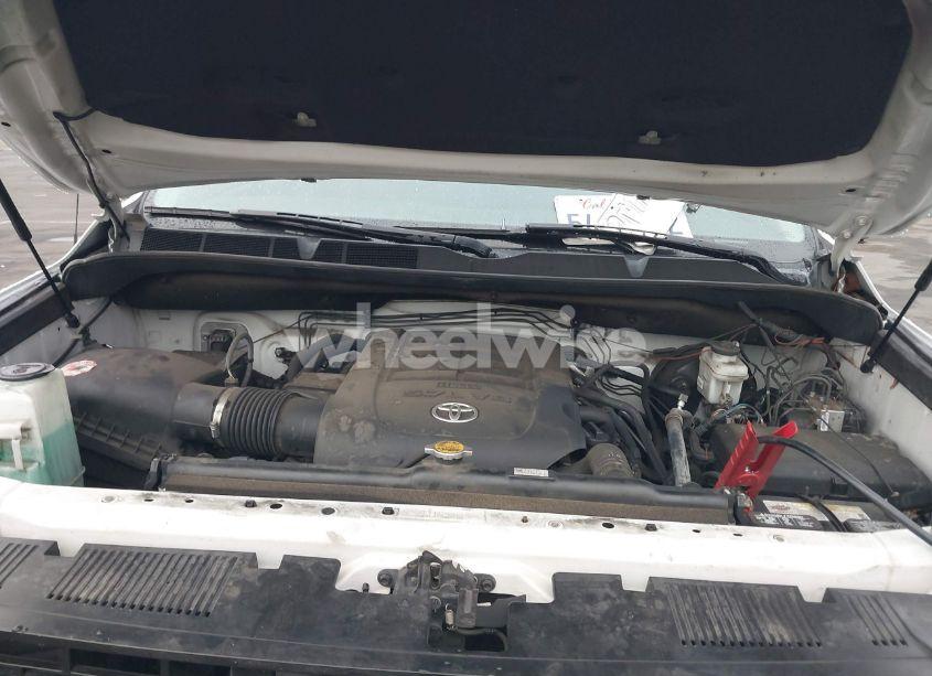 Photo 10 of 2017 Toyota Tundra TRD PRO 5.7L V8 (VIN 5TFDY5F13HX634851)