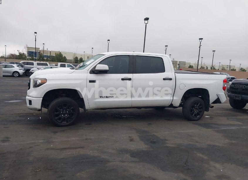 Photo 14 of 2017 Toyota Tundra TRD PRO 5.7L V8 (VIN 5TFDY5F13HX634851)