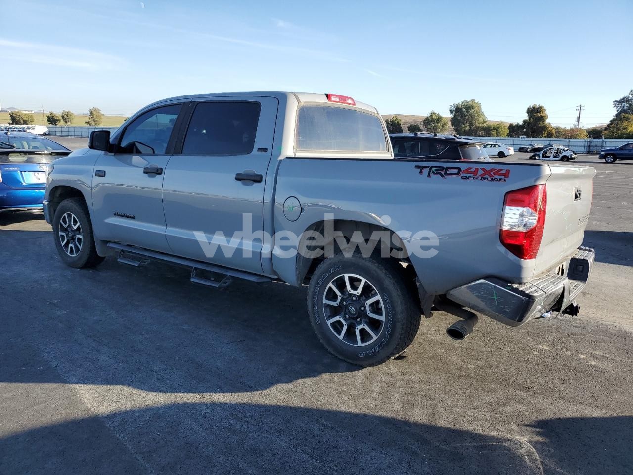Photo 2 of 2019 TOYOTA TUNDRA CREWMAX SR5 N/A (VIN 5TFDY5F13KX854563)