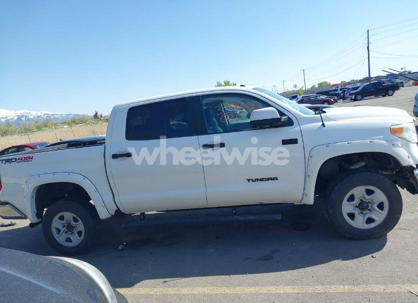 Photo 13 of 2015 Toyota Tundra SR5 5.7L V8 (VIN 5TFDY5F14FX456512)