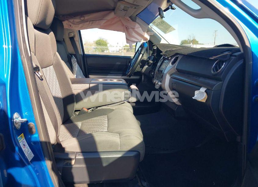 Photo 5 of 2017 Toyota Tundra SR5 5.7L V8 (VIN 5TFDY5F14HX657510)