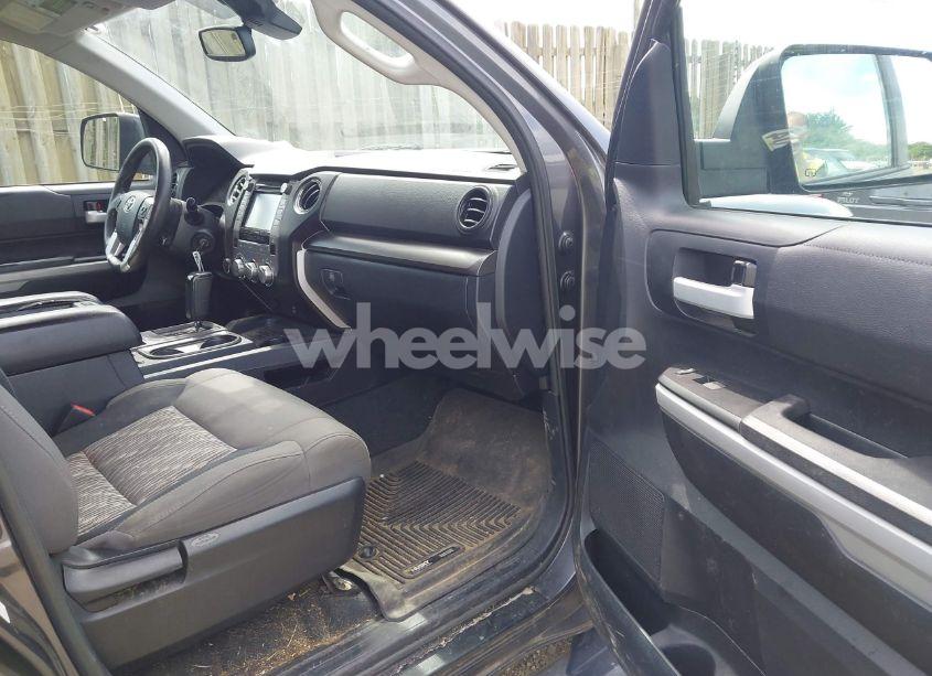 Photo 5 of 2019 Toyota Tundra SR5 5.7L V8 (VIN 5TFDY5F14KX817411)