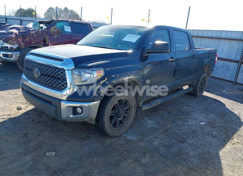 Photo 2 of 2020 Toyota Tundra SR5 (VIN 5TFDY5F14LX952566)