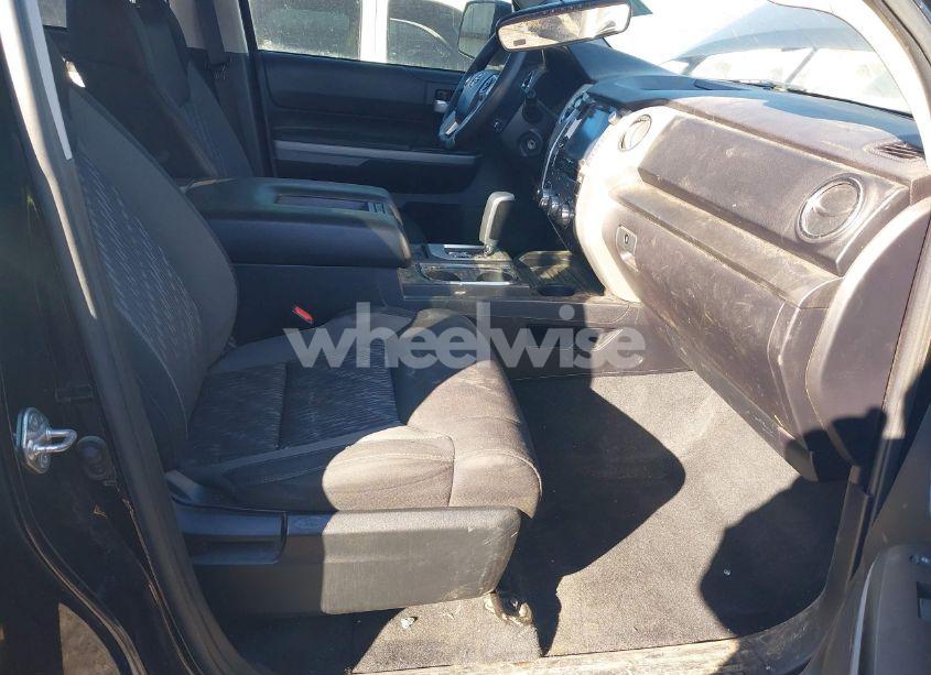 Photo 5 of 2020 Toyota Tundra SR5 (VIN 5TFDY5F14LX952566)