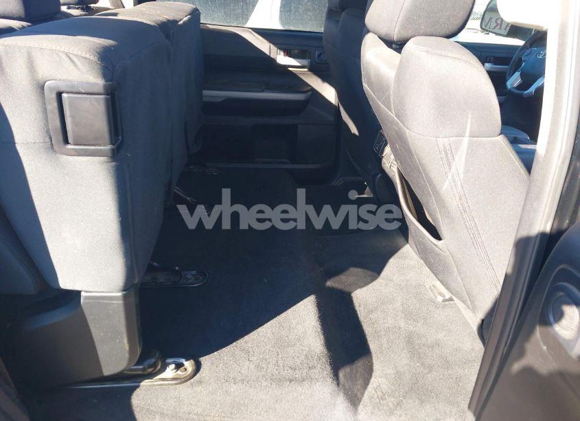 Photo 8 of 2020 Toyota Tundra SR5 (VIN 5TFDY5F14LX952566)