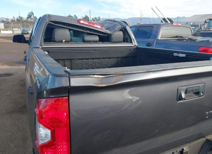 Photo 18 of 2021 Toyota Tundra CREWMAX SR5/CREWMAX TRD PRO (VIN 5TFDY5F14MX977663)