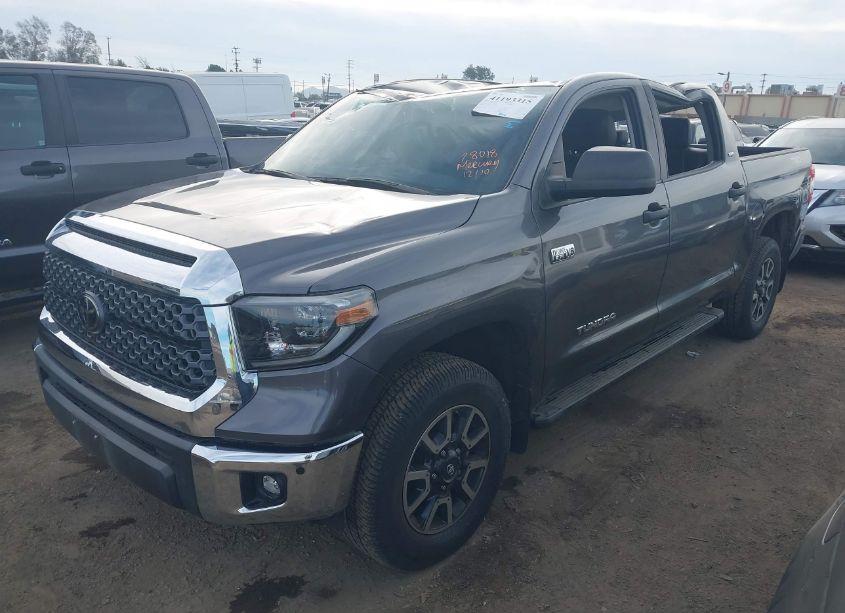 Photo 2 of 2021 Toyota Tundra CREWMAX SR5/CREWMAX TRD PRO (VIN 5TFDY5F14MX977663)