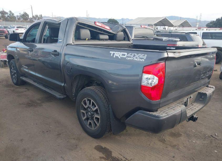 Photo 3 of 2021 Toyota Tundra CREWMAX SR5/CREWMAX TRD PRO (VIN 5TFDY5F14MX977663)