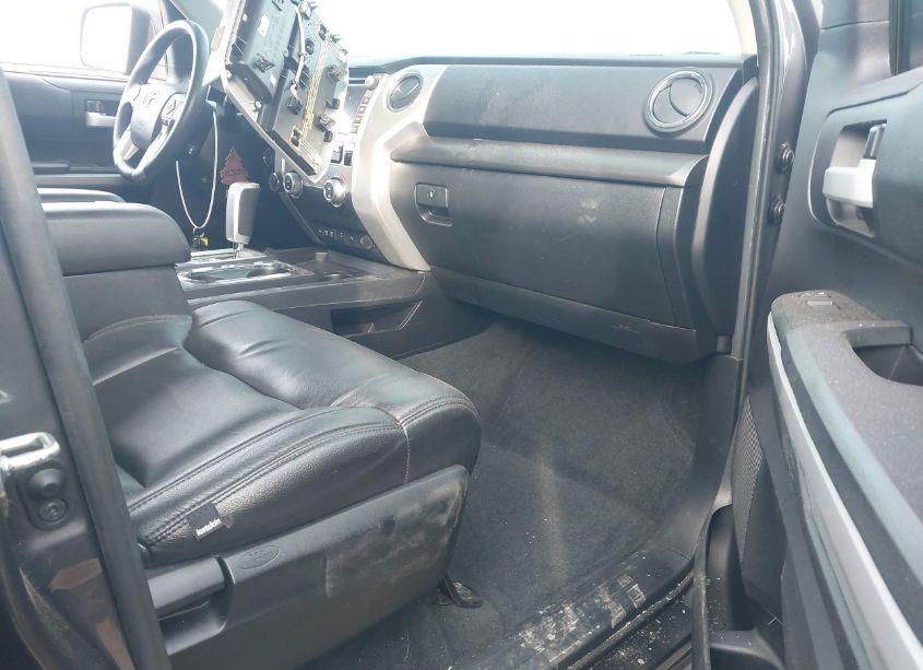 Photo 5 of 2021 Toyota Tundra CREWMAX SR5/CREWMAX TRD PRO (VIN 5TFDY5F14MX977663)