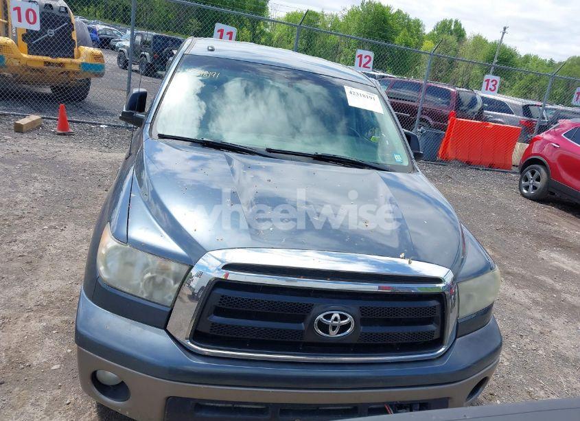 Photo 12 of 2010 Toyota Tundra GRADE 5.7L V8 (VIN 5TFDY5F15AX104242)