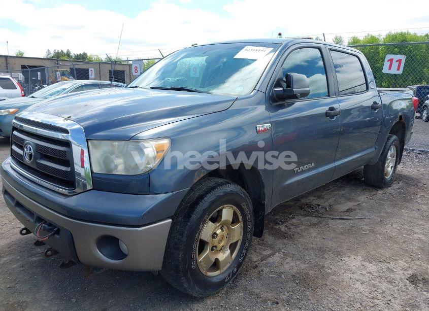 Photo 2 of 2010 Toyota Tundra GRADE 5.7L V8 (VIN 5TFDY5F15AX104242)