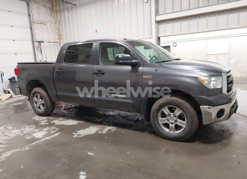 Photo 13 of 2011 Toyota Tundra GRADE 5.7L V8 (VIN 5TFDY5F15BX165995)