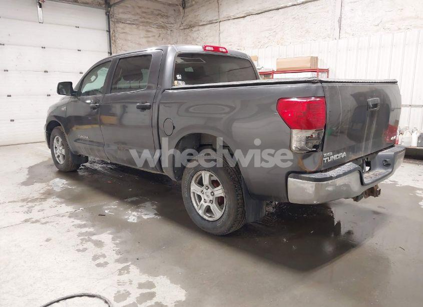 Photo 3 of 2011 Toyota Tundra GRADE 5.7L V8 (VIN 5TFDY5F15BX165995)