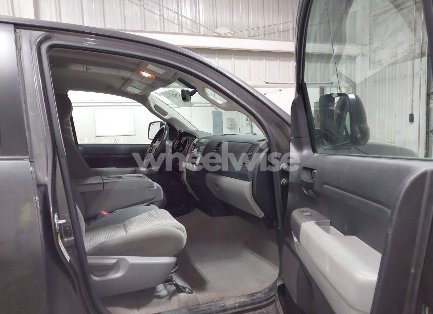 Photo 5 of 2011 Toyota Tundra GRADE 5.7L V8 (VIN 5TFDY5F15BX165995)