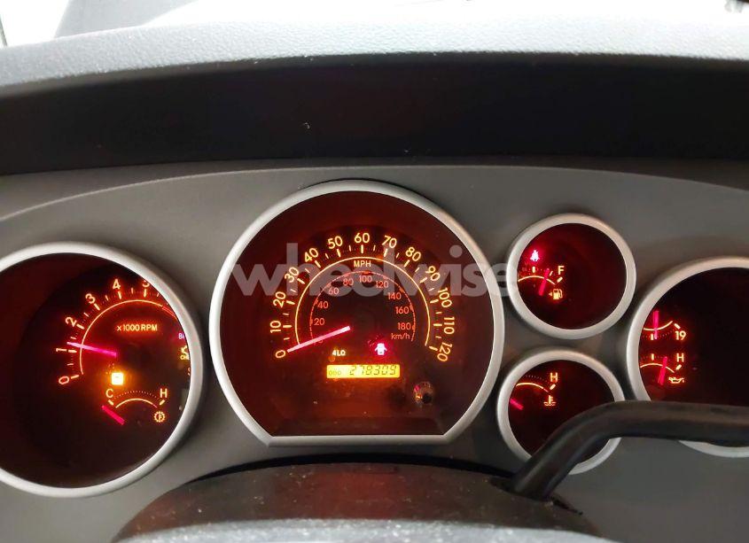 Photo 7 of 2011 Toyota Tundra GRADE 5.7L V8 (VIN 5TFDY5F15BX165995)