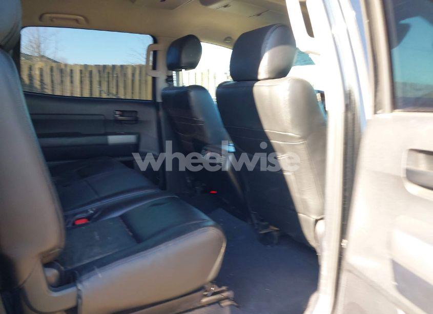 Photo 8 of 2013 Toyota Tundra CREWMAX SR5 (VIN 5TFDY5F15DX306843)