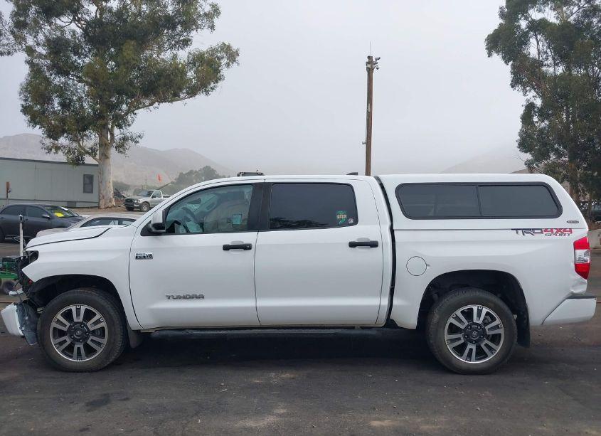 Photo 15 of 2020 Toyota Tundra SR5 (VIN 5TFDY5F15LX879014)