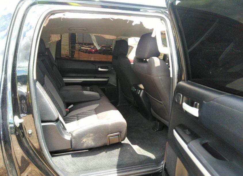 Photo 8 of 2021 Toyota Tundra SR5 (VIN 5TFDY5F15MX007353)