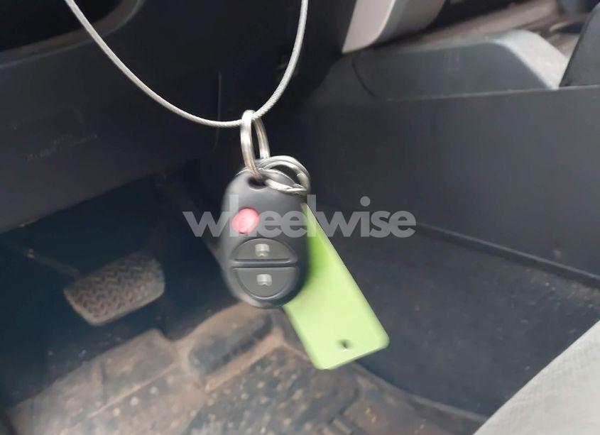 Photo 11 of 2016 Toyota Tundra SR5 5.7L V8 (VIN 5TFDY5F16GX570092)