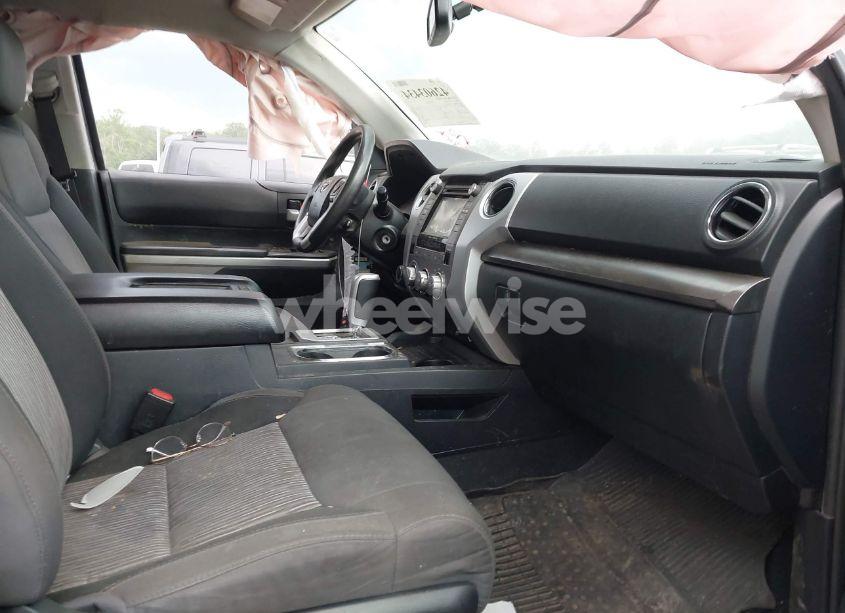 Photo 5 of 2016 Toyota Tundra SR5 5.7L V8 (VIN 5TFDY5F16GX570092)