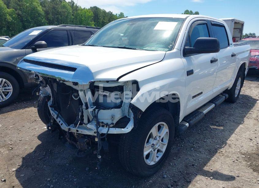 Photo 2 of 2019 Toyota Tundra SR5 5.7L V8 (VIN 5TFDY5F16KX861779)