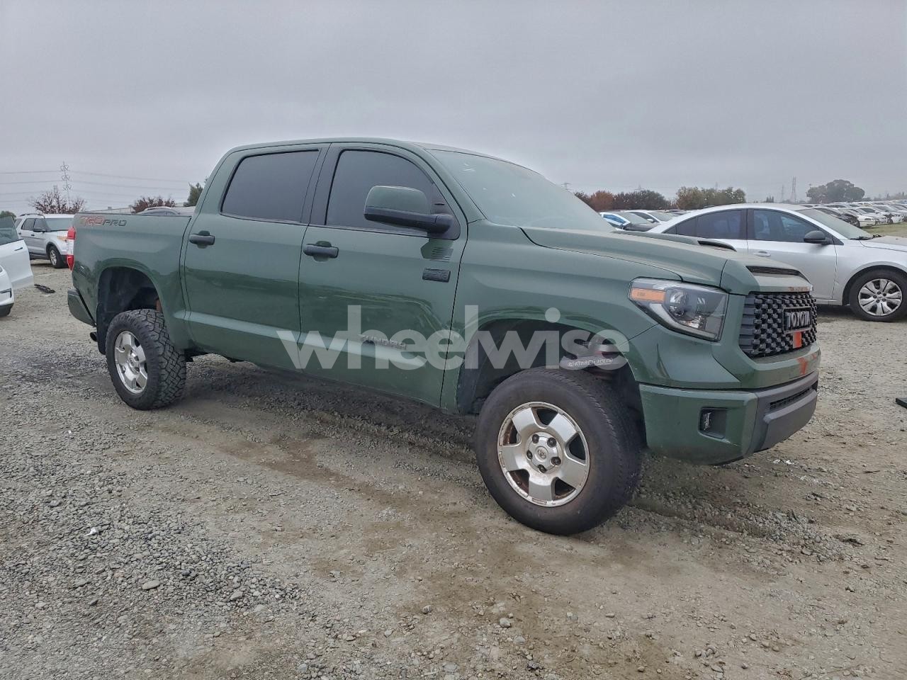 Photo 4 of 2020 TOYOTA TUNDRA CREWMAX SR5 (VIN 5TFDY5F16LX880169)