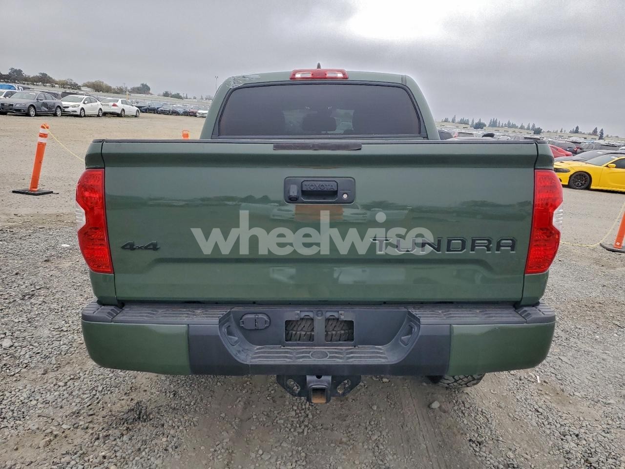 Photo 6 of 2020 TOYOTA TUNDRA CREWMAX SR5 (VIN 5TFDY5F16LX880169)