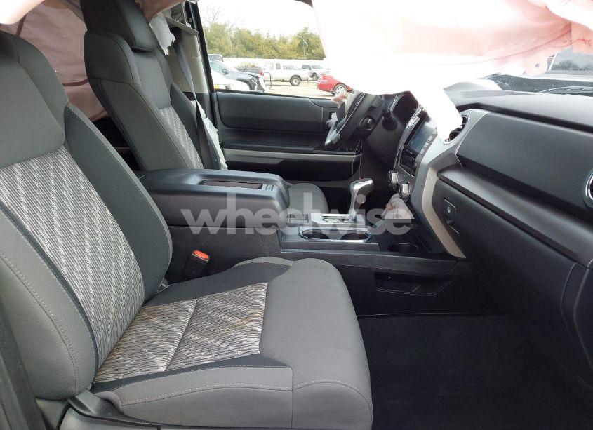 Photo 5 of 2020 Toyota Tundra SR5 (VIN 5TFDY5F16LX923392)