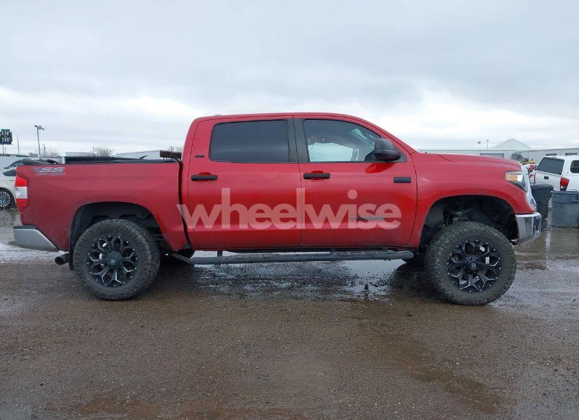 Photo 13 of 2020 Toyota Tundra SR5 (VIN 5TFDY5F16LX938135)