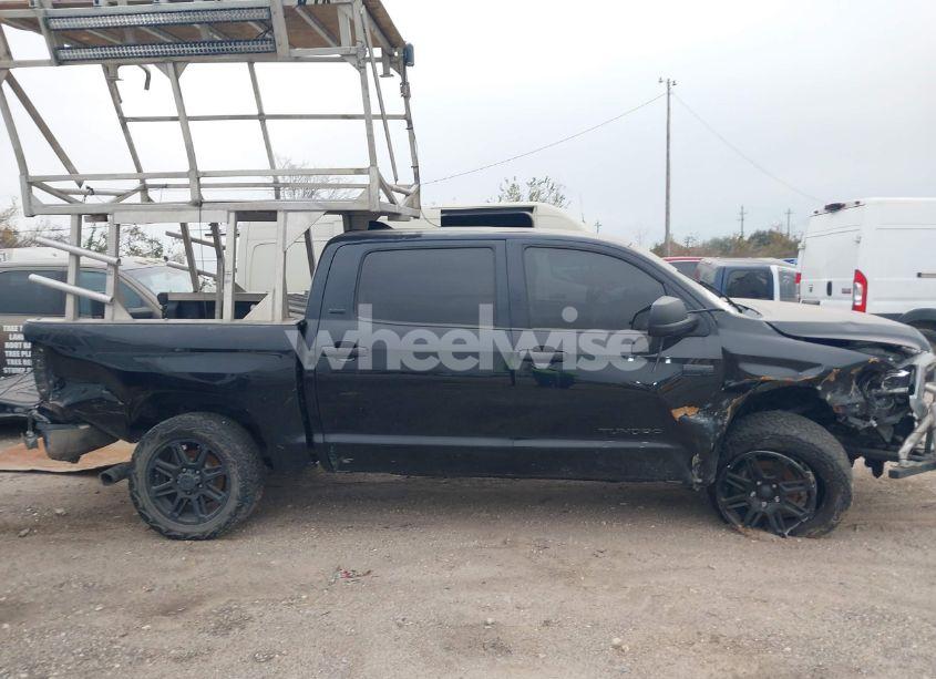 Photo 13 of 2020 Toyota Tundra SR5 (VIN 5TFDY5F16LX942170)