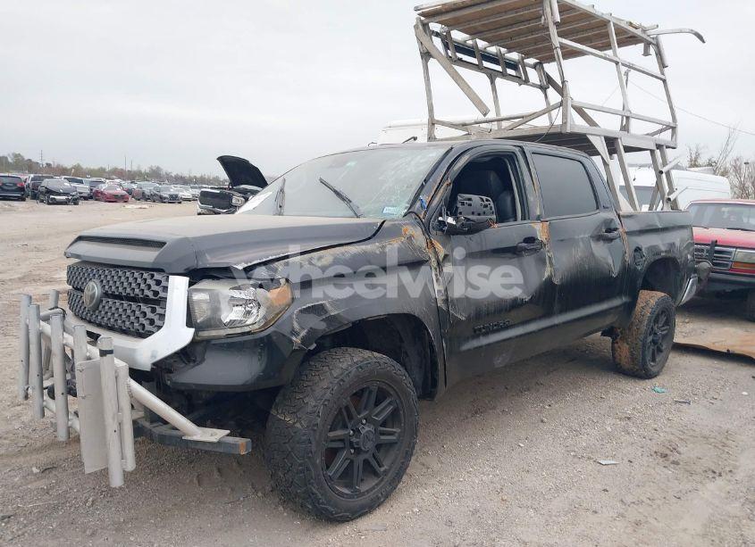Photo 2 of 2020 Toyota Tundra SR5 (VIN 5TFDY5F16LX942170)