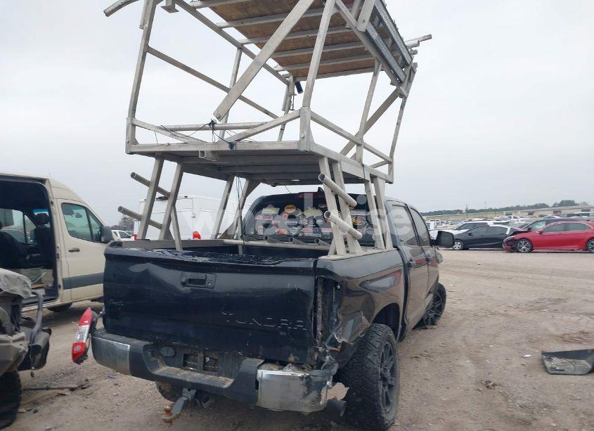 Photo 4 of 2020 Toyota Tundra SR5 (VIN 5TFDY5F16LX942170)