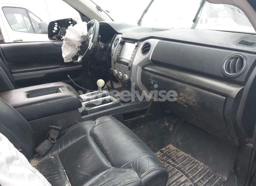 Photo 5 of 2020 Toyota Tundra SR5 (VIN 5TFDY5F16LX942170)