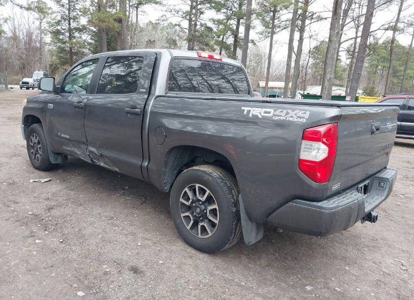 Photo 3 of 2016 Toyota Tundra SR5 5.7L V8 (VIN 5TFDY5F17GX556363)