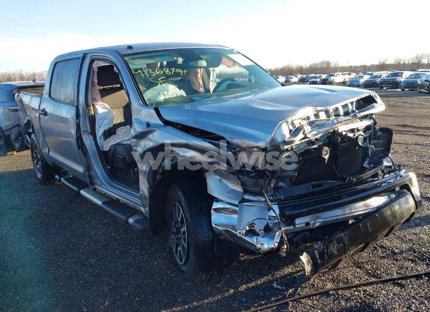 Photo 6 of 2019 Toyota Tundra SR5 5.7L V8 (VIN 5TFDY5F17KX825602)