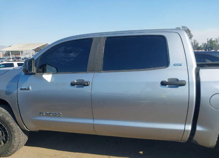 Photo 14 of 2019 Toyota Tundra SR5 5.7L V8 (VIN 5TFDY5F17KX828452)