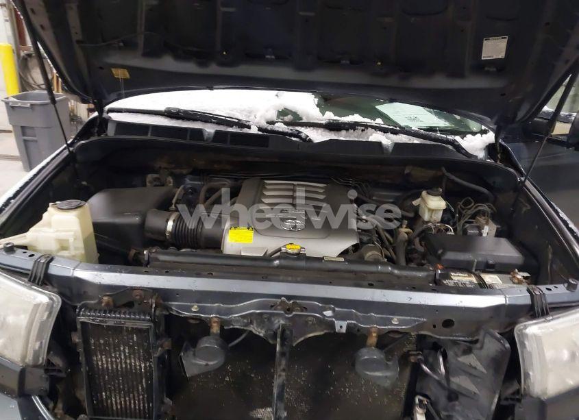 Photo 10 of 2010 Toyota Tundra SR5 5.7L V8 (VIN 5TFDY5F18AX103196)