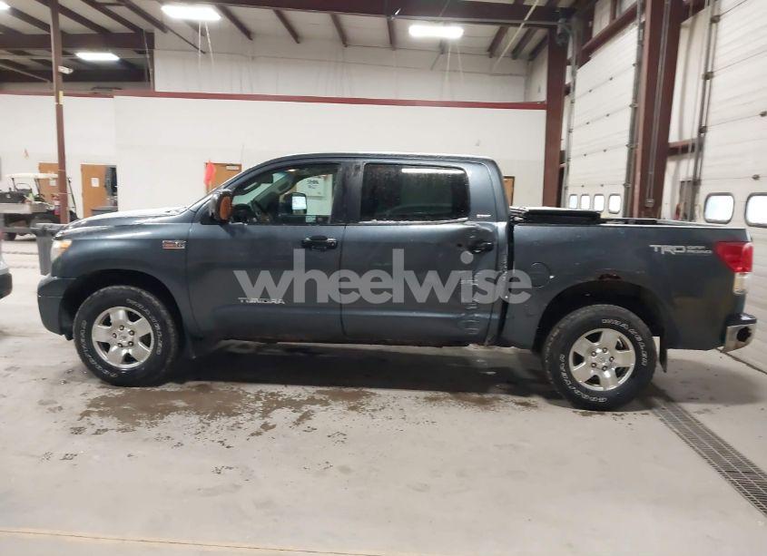 Photo 14 of 2010 Toyota Tundra SR5 5.7L V8 (VIN 5TFDY5F18AX103196)