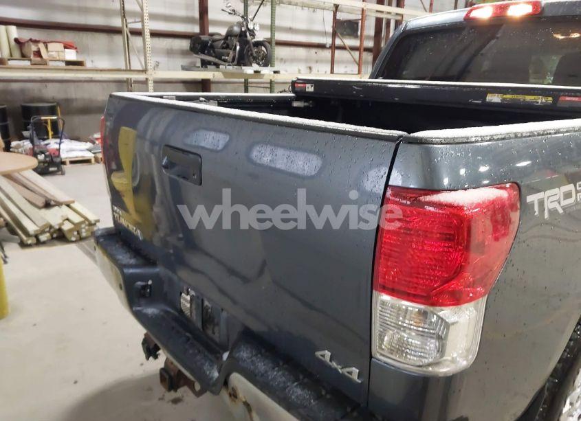 Photo 16 of 2010 Toyota Tundra SR5 5.7L V8 (VIN 5TFDY5F18AX103196)