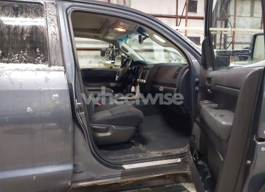 Photo 5 of 2010 Toyota Tundra SR5 5.7L V8 (VIN 5TFDY5F18AX103196)