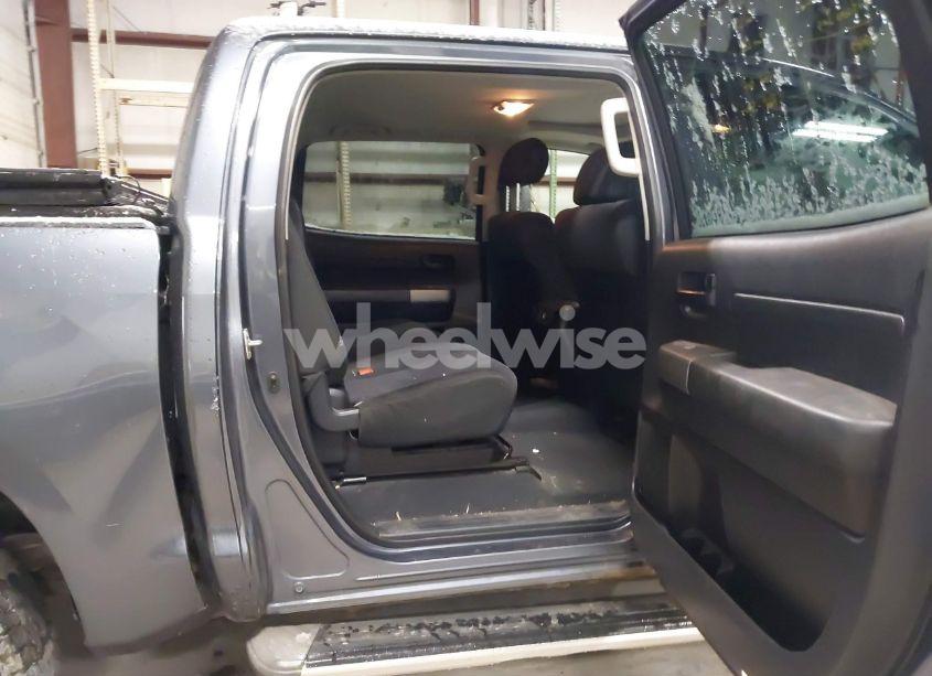 Photo 8 of 2010 Toyota Tundra SR5 5.7L V8 (VIN 5TFDY5F18AX103196)